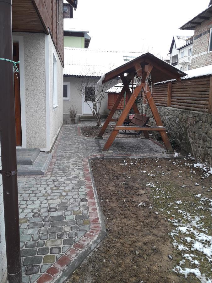 Sadyba Ellada Jaremcse Kültér fotó